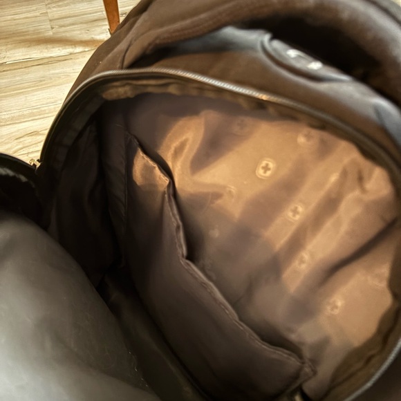 SwissGear Charcoal Backpack with Red Accents - Picture 8 of 8